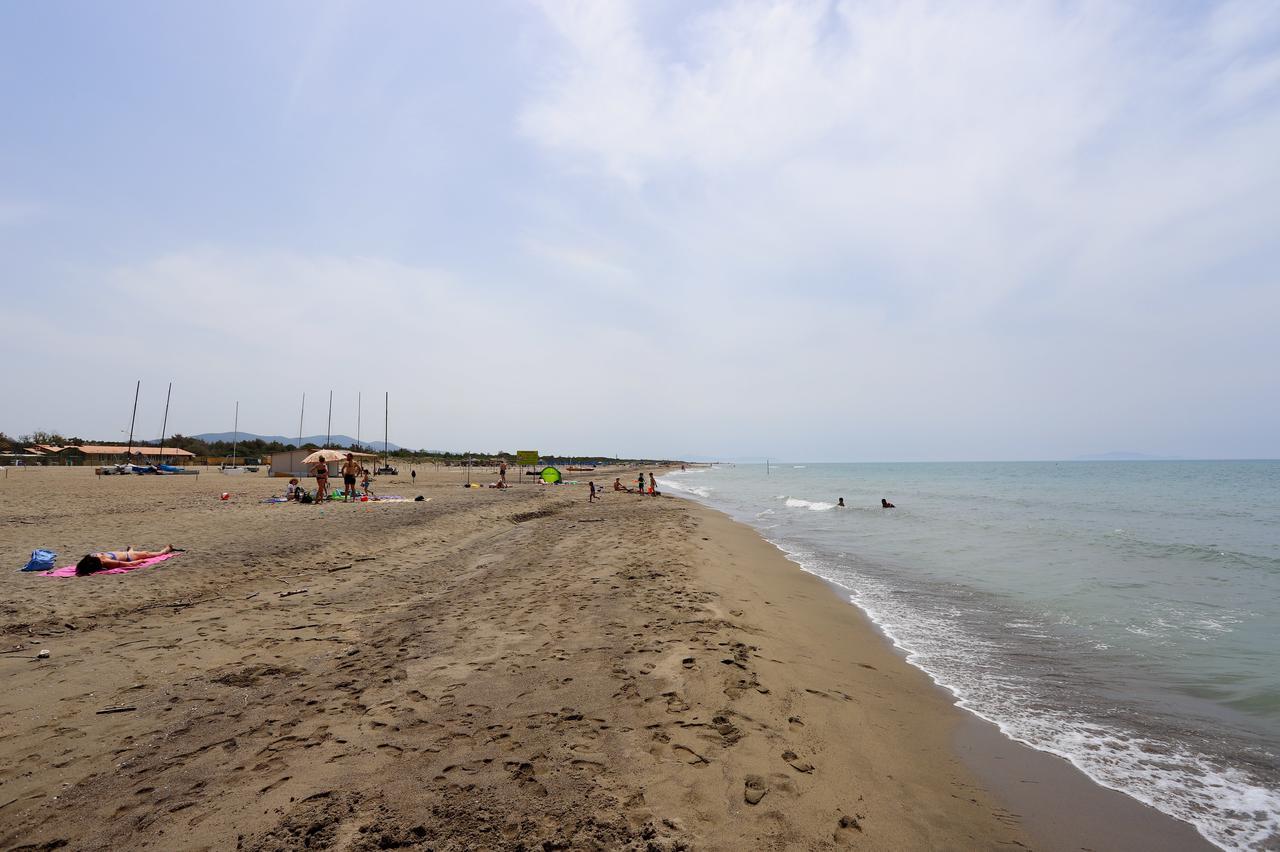 Hotel Grifone Principina a Mare Exterior foto
